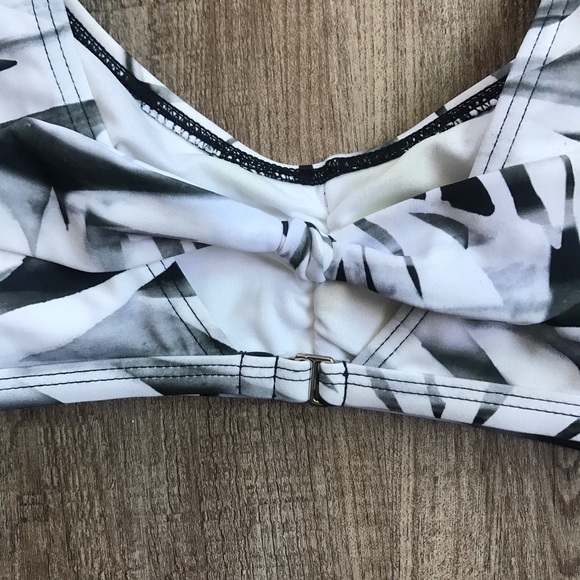 REEF SWIM TOP - Picture 5 of 6